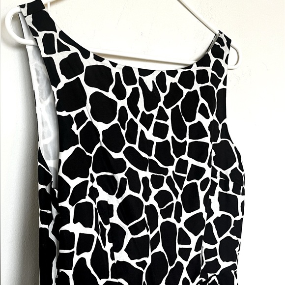 Ann Taylor Black & White Sleeveless Dress size 10 - Picture 4 of 9